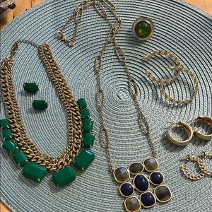 Goldtone and Green Jewelry Set- 7 pieces